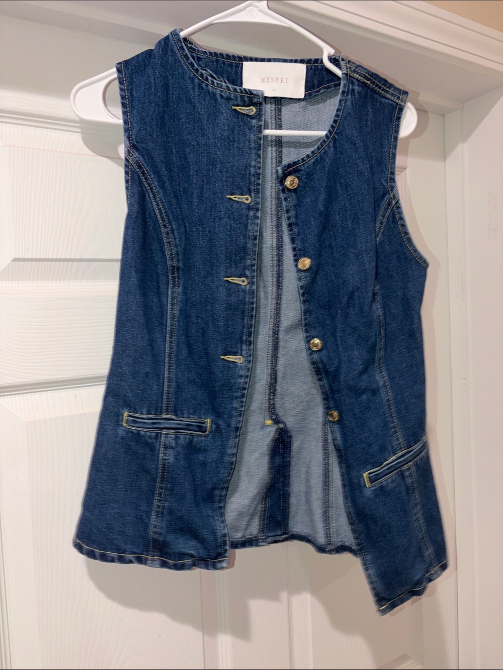 Meshki Women's Blue Jean Top Size Medium
